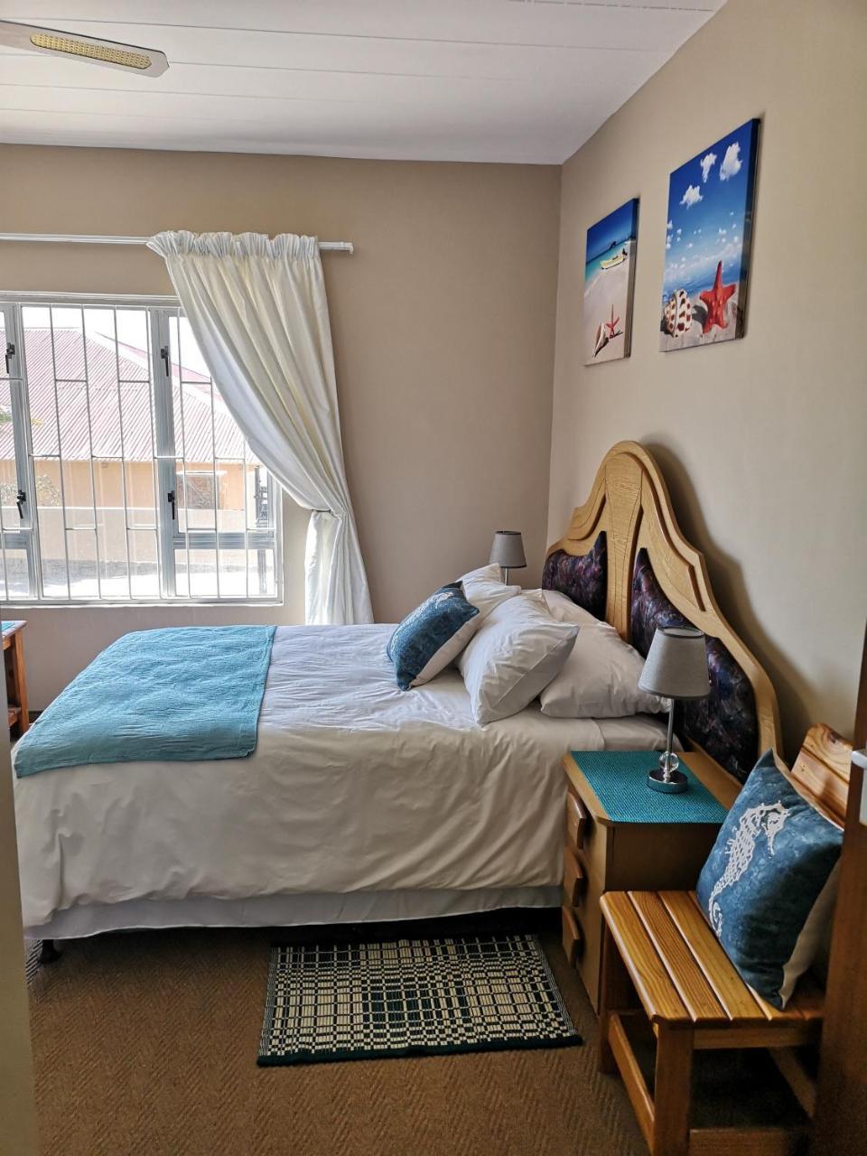 Starfish Guesthouse Людериц Экстерьер фото