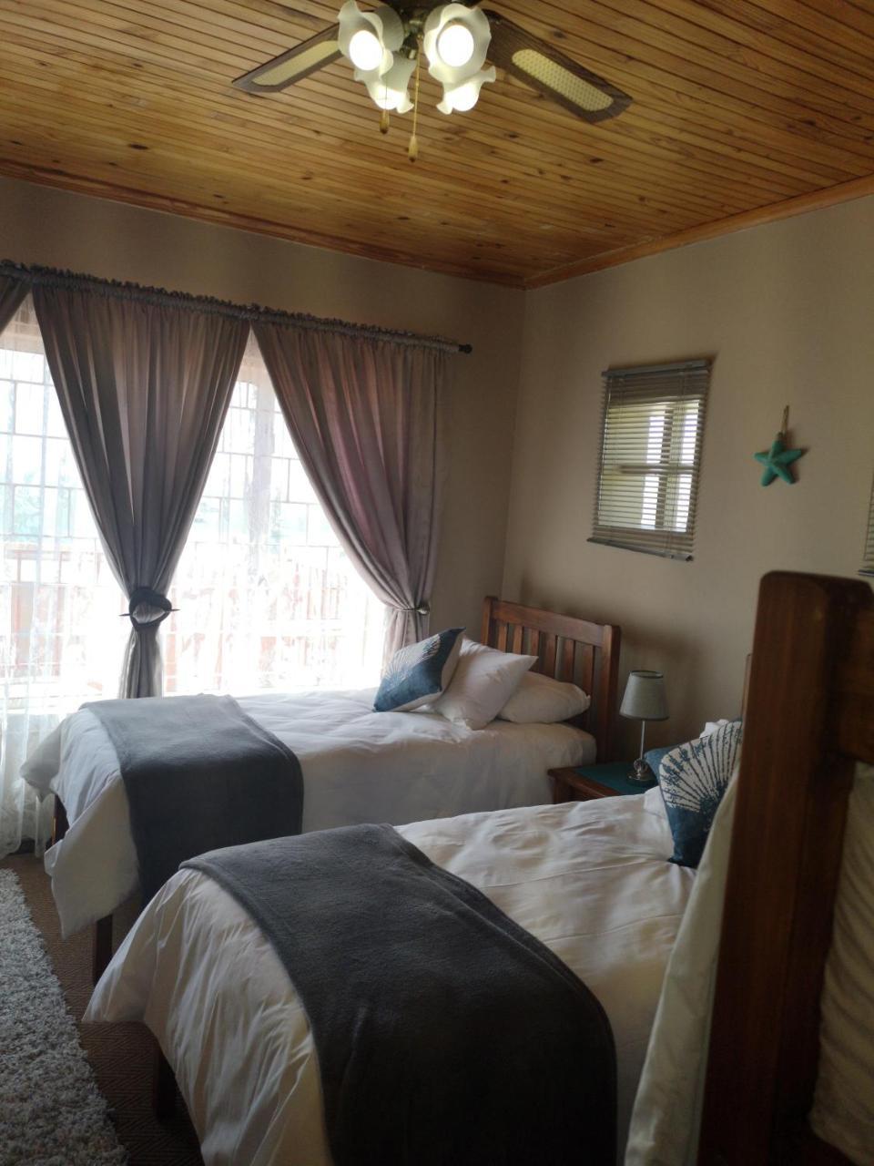Starfish Guesthouse Людериц Экстерьер фото